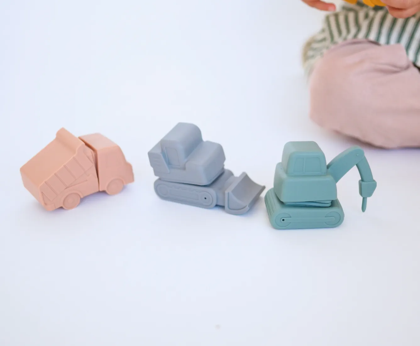 Construction Silicone Mold-Free Bath Toys (Set of 4)