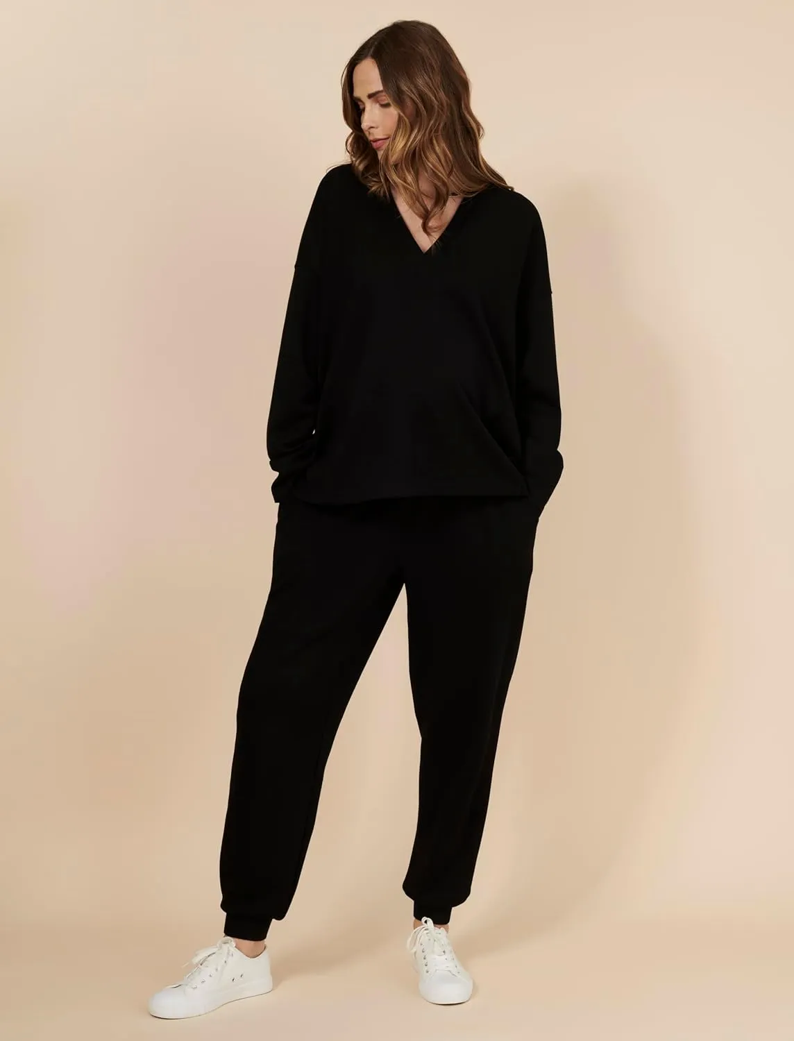 Motherhood Maternity Women's Scuba Underbelly Pregnancy Pocket Jogger Sweatpant